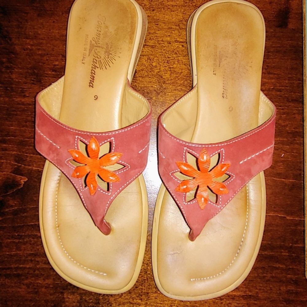 Tommy Bahama Flip Flop Sandals 9